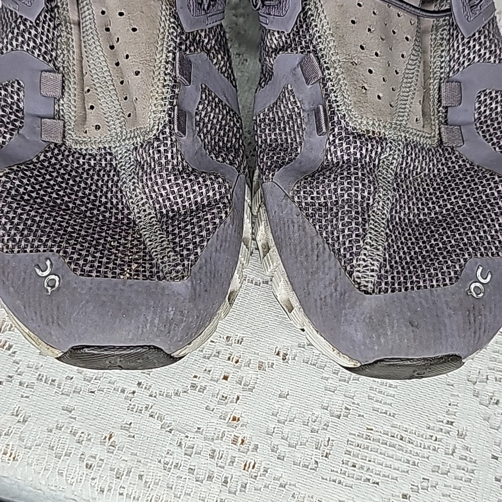 On Running On Cloud 5 gray Walking workout training shoes sz 10.5 - Picture 4 of 10
